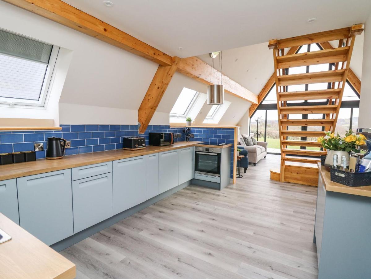 Hill Radnor - The Sheepfold Villa Llandrindod Wells Buitenkant foto