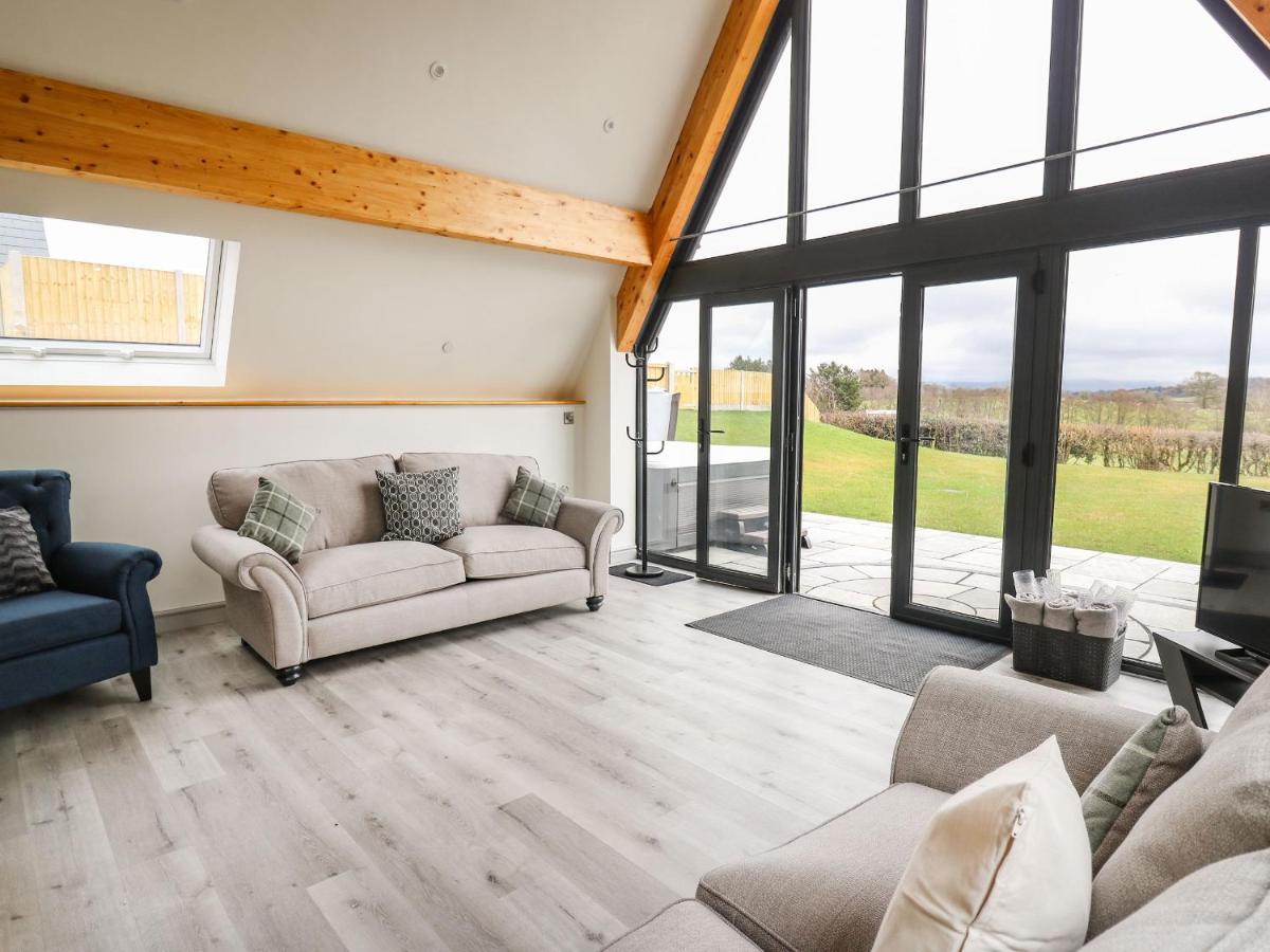 Hill Radnor - The Sheepfold Villa Llandrindod Wells Buitenkant foto