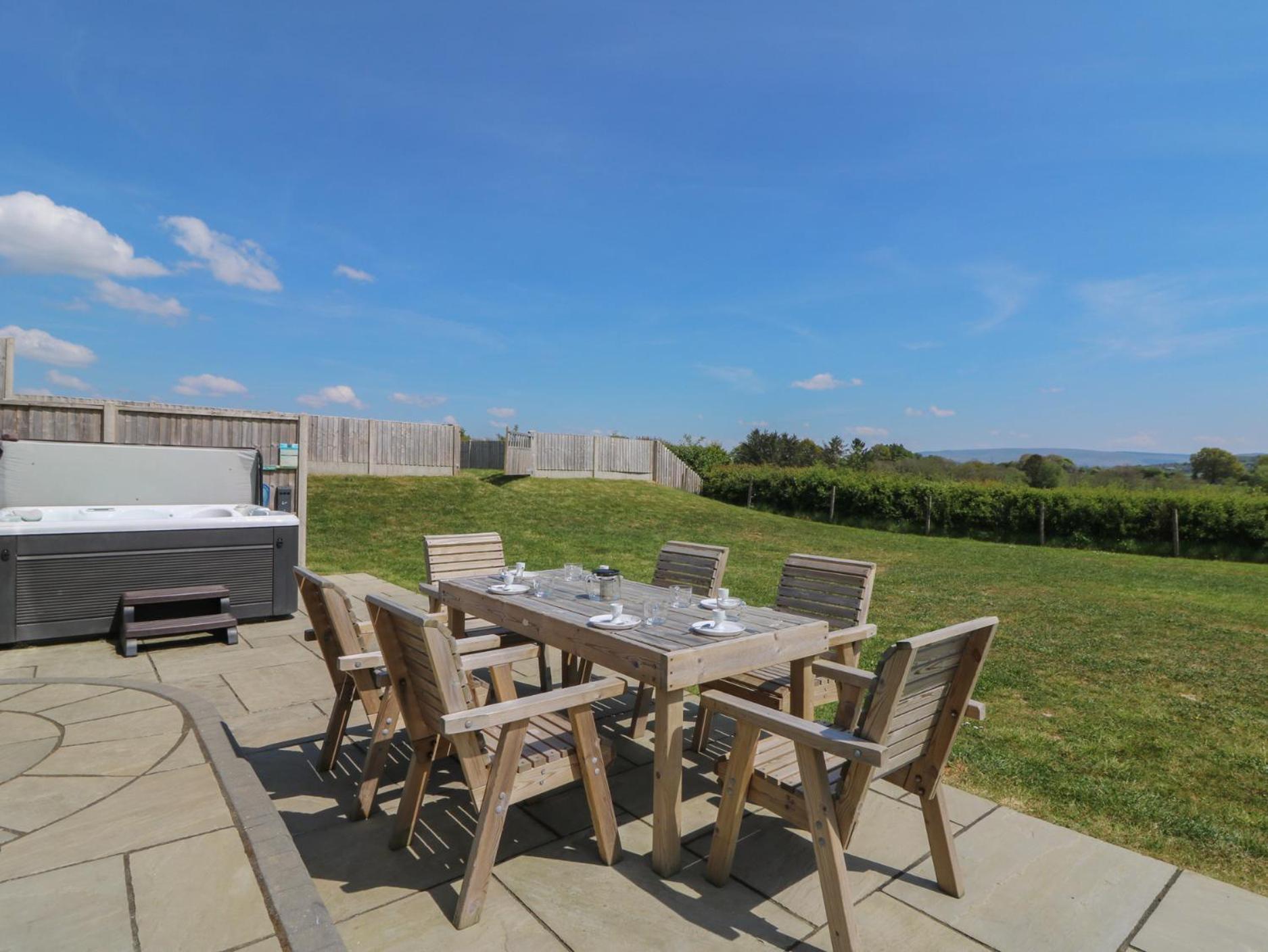 Hill Radnor - The Sheepfold Villa Llandrindod Wells Buitenkant foto
